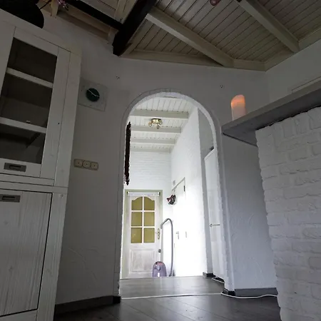 To Rent With Own Entrance, Living And Bathroom 3* Blitterswijck