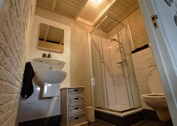 Гостевой дом To Rent With Own Entrance, Living And Bathroom