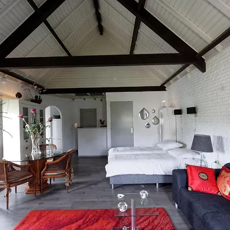 Vendégház To Rent With Own Entrance, Living And Bathroom Blitterswijck