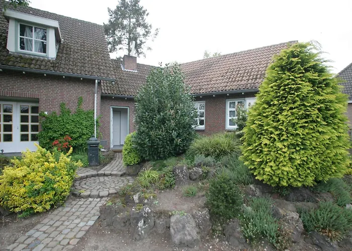 To Rent With Own Entrance, Living And Bathroom Pensión 3*