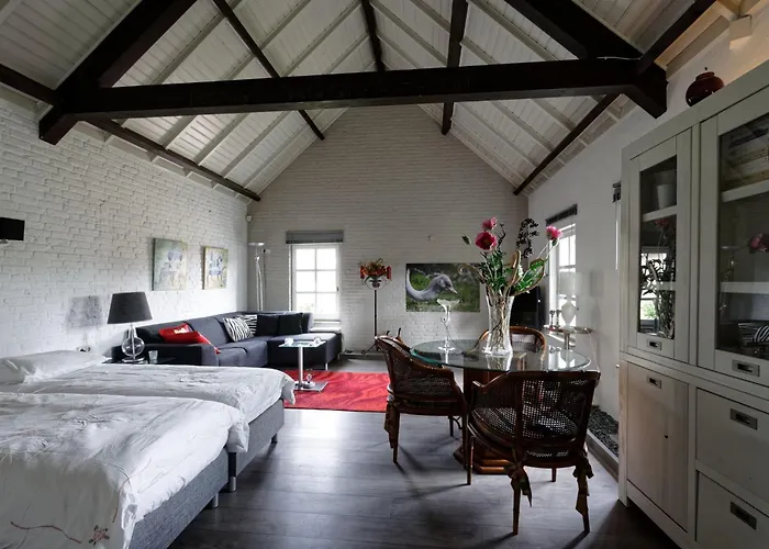 Pensión To Rent With Own Entrance, Living And Bathroom 3*